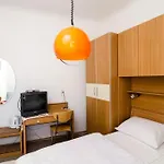Rooms Pile